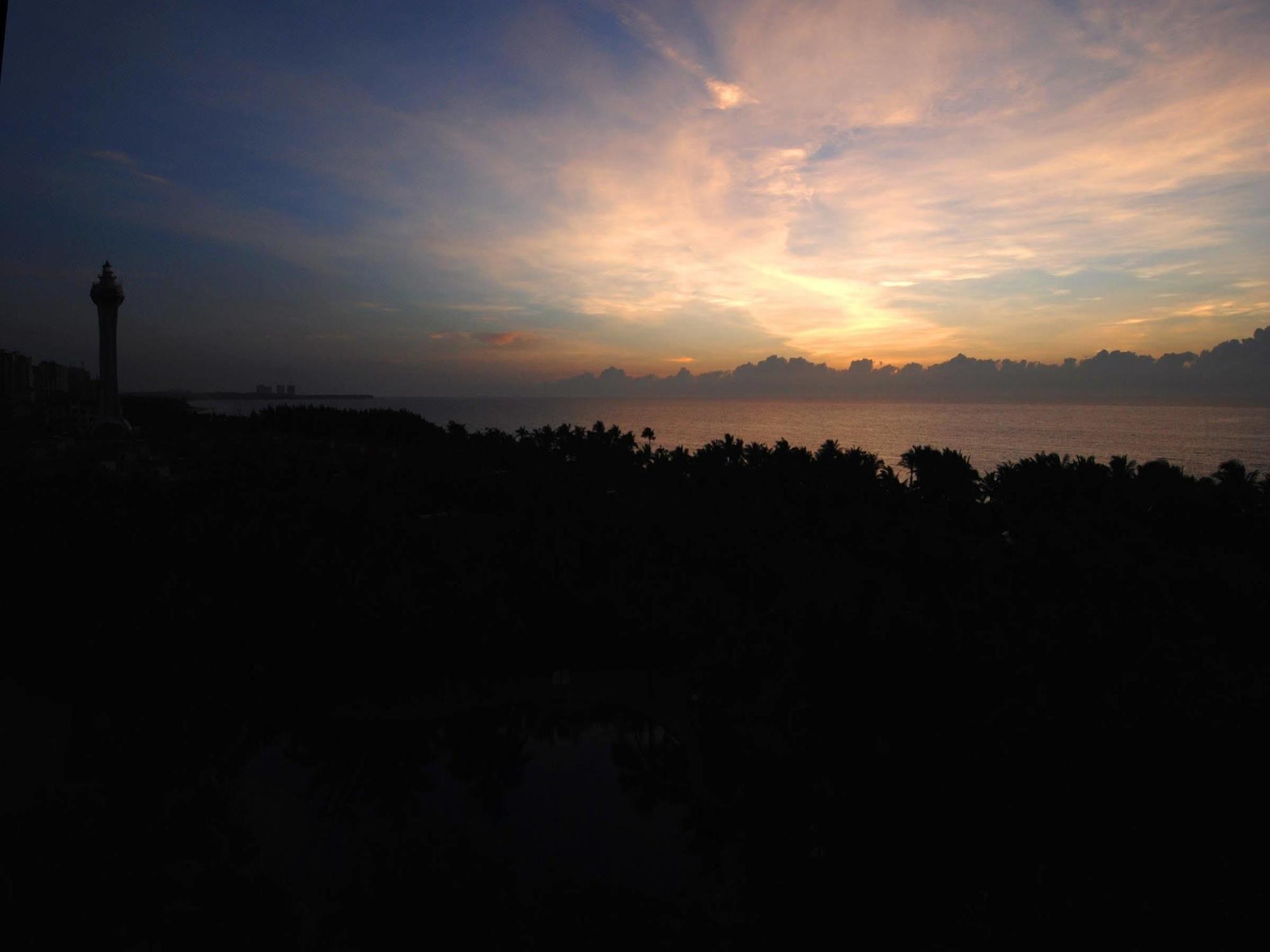 Island Forest Seaview Hotel Qionghai Экстерьер фото